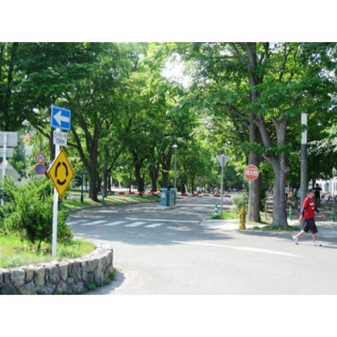 大学・短大　北海道大学北１８条門（大学・短大）まで400m