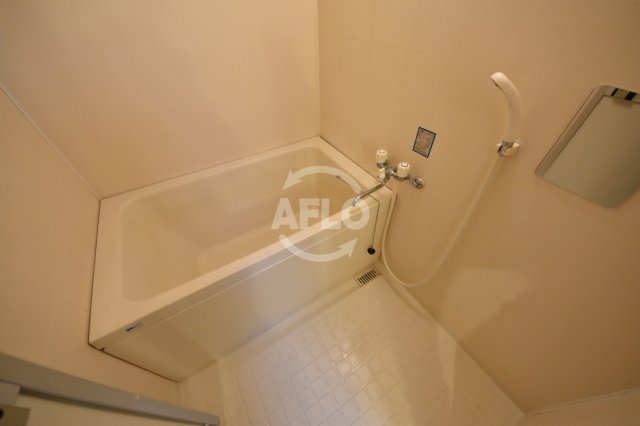 バス・シャワールーム　梅田プレミアムコート　浴室