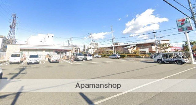 コンビニ　セブン－イレブン守口寺方本通２丁目店（コンビニ）まで379m