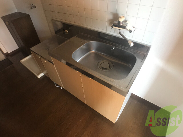 キッチン　キッチンはシンクも綺麗で、ガスコンロも設置可能です。