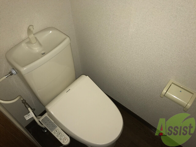 トイレ　トイレはウォシュレット付きなので、安心ですね。