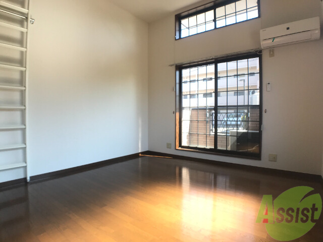 居室・リビング　日当たりが良く、広々としてるため快適に過ごせそうです。