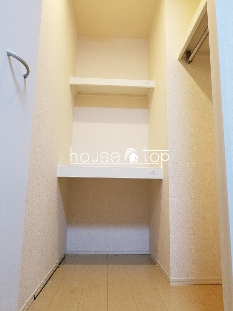 収納　衣類など収納可能