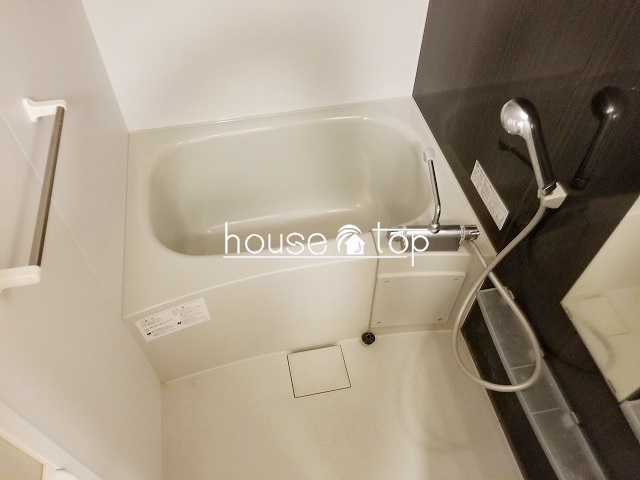 バス・シャワールーム　ゆったりと入浴出来る浴槽