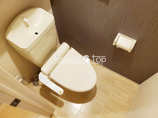 トイレ　ウォシュレット完備