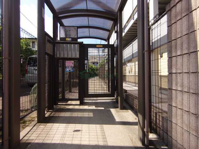 エントランス　シャルム