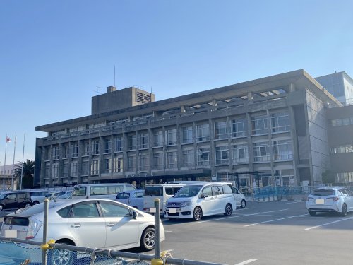 役所　貝塚市役所（役所）まで735m