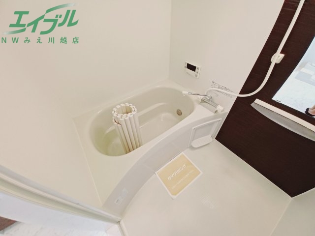 バス・シャワールーム　同型参考写真