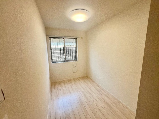 その他部屋・スペース　明るい室内です※類似物件写真、現況優先