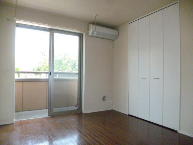 居室・リビング　洋室（別号室参照）