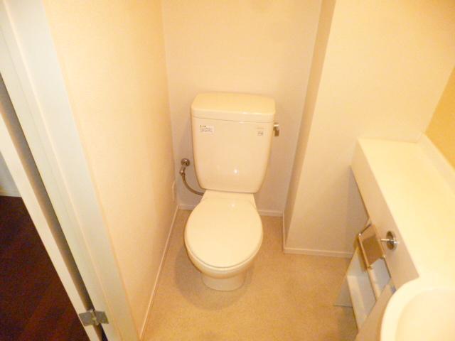 トイレ　トイレ（別号室参照）