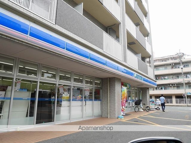 コンビニ　ローソン戸田上戸田店（コンビニ）まで126m