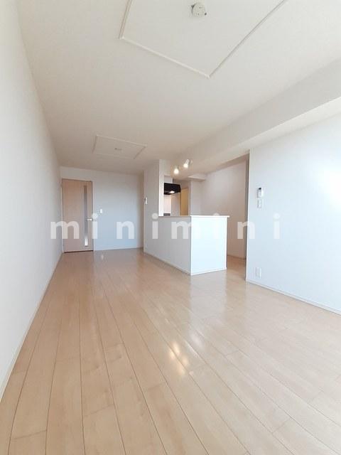 居室・リビング　※写真は別号室のものですので現状優先とさせていただきます