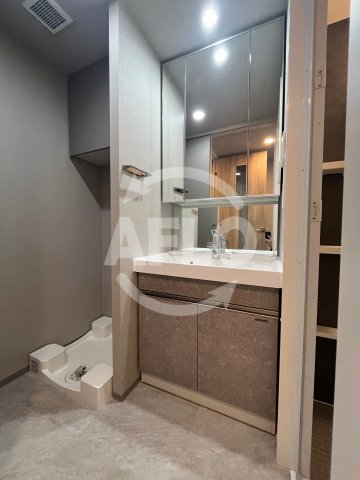 洗面設備　アーバネックス天満橋Front　独立洗面台