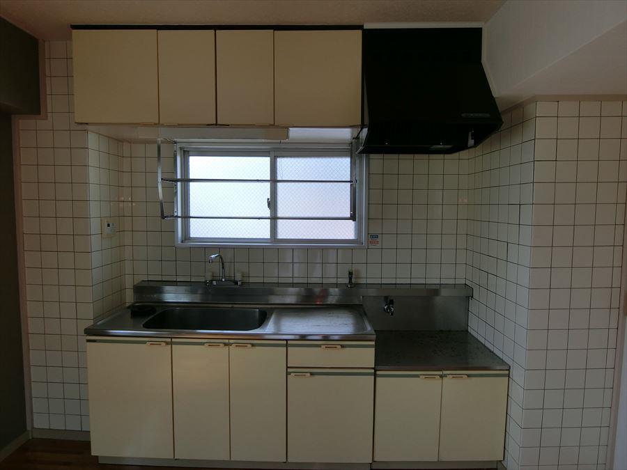 キッチン　※別号室のお写真になります。