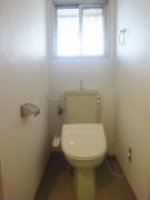 トイレ　※別号室のお写真になります。