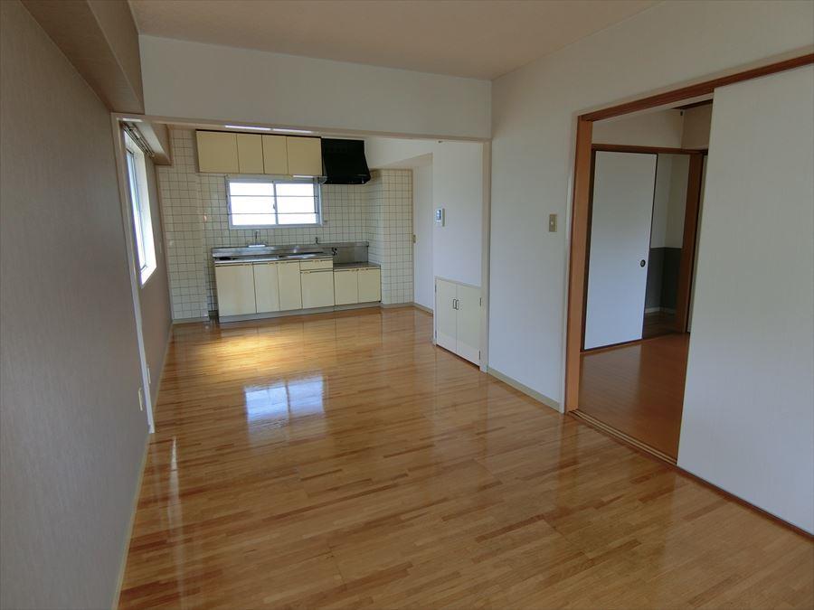 居室・リビング　※別号室のお写真になります。