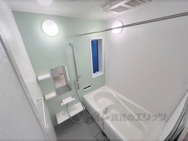 バス・シャワールーム　バス