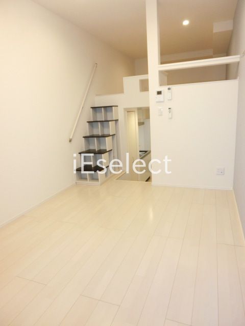 その他部屋・スペース　天井が高く開放感ありますね