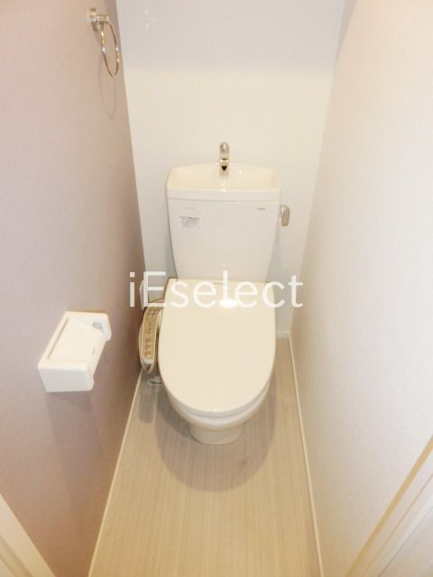 トイレ　ウォシュレット付のトイレです