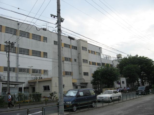 中学校　名古屋市立天神山中学校（中学校）まで376m