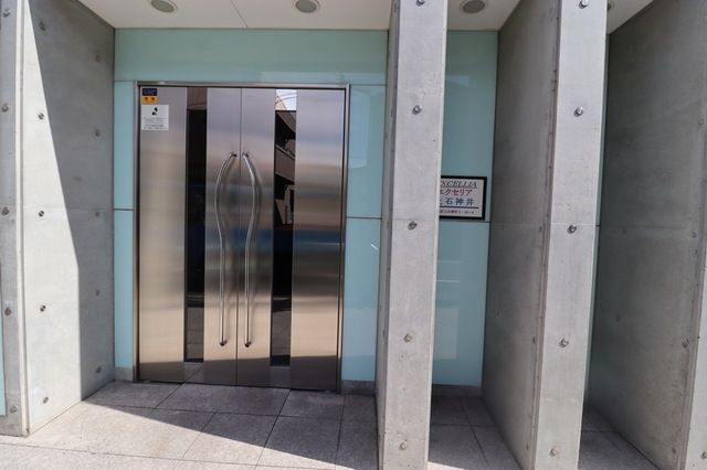 エントランス　★お問い合わせはタウンハウジングまで★