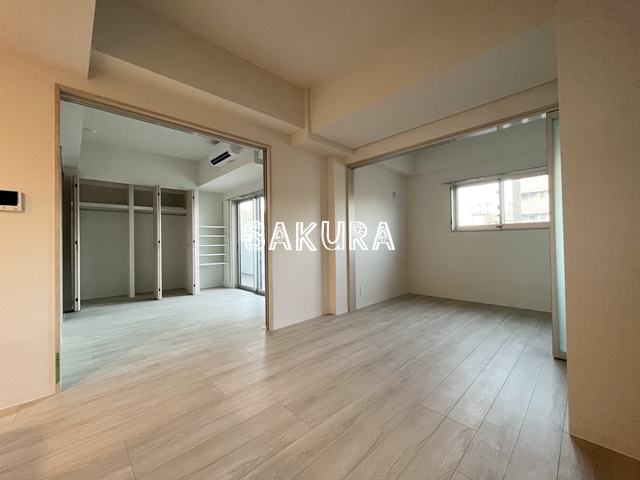 居室・リビング　使いやすい形の為、レイアウトを楽しめます♪