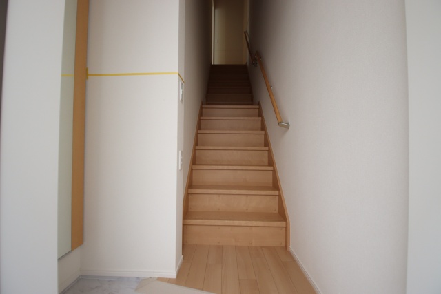 玄関　※別室の参考写真の為、現況優先です。