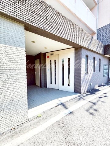 エントランス　綺麗なエントランス♪