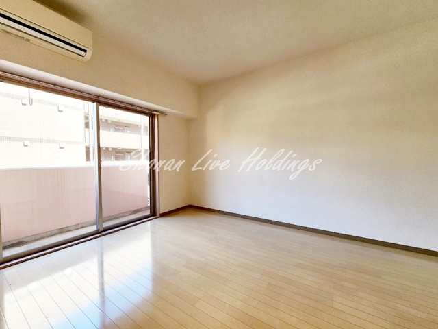 その他部屋・スペース　バルコニー付きの洋室♪