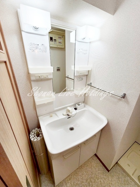 洗面設備　人気の独立洗面台付き♪