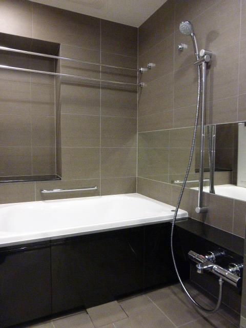 バス・シャワールーム　バス