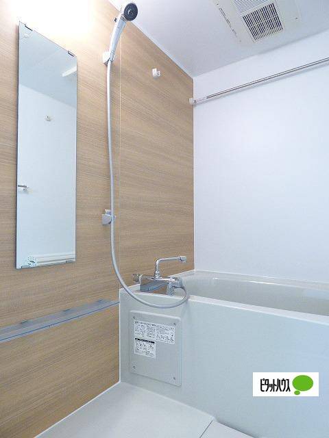 バス・シャワールーム　バスルーム