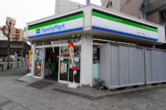 コンビニ　ファミリーマート 新栄一丁目店（コンビニ）まで316m