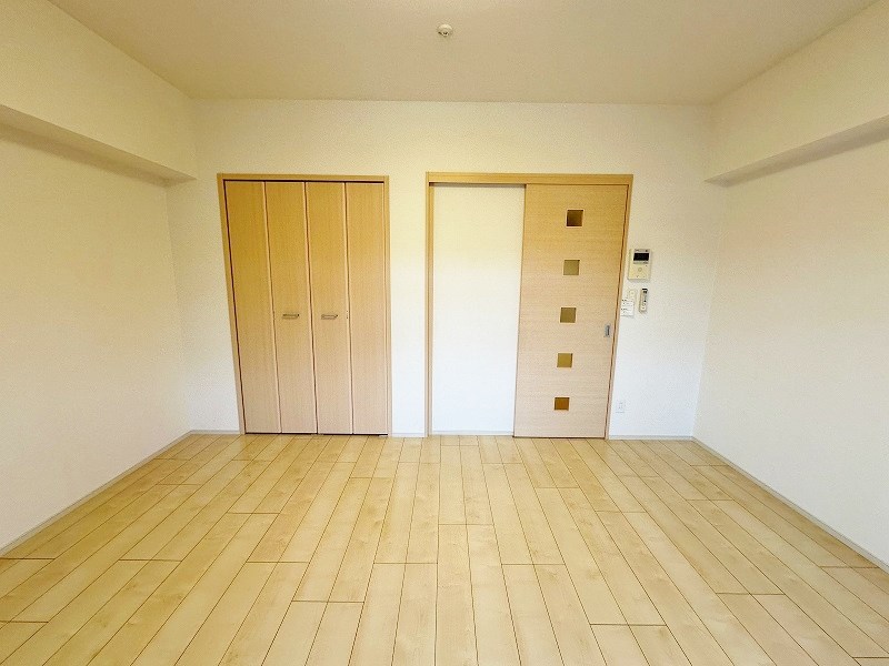 居室・リビング　★洋室8.6帖★