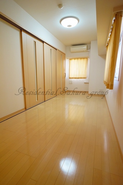 居室・リビング　開放感のあるゆったりとしたお部屋です♪