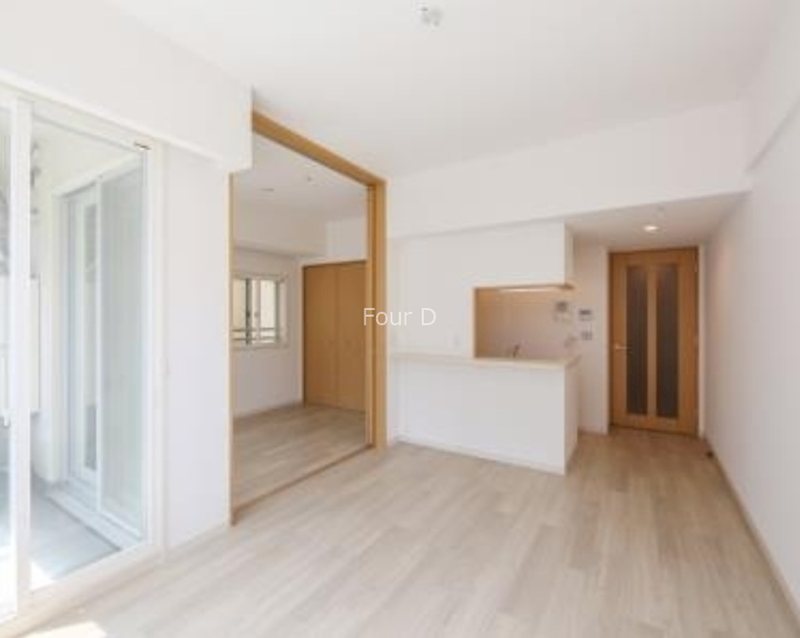 居室・リビング　内見予約受付中、お気軽にお問い合わせください。