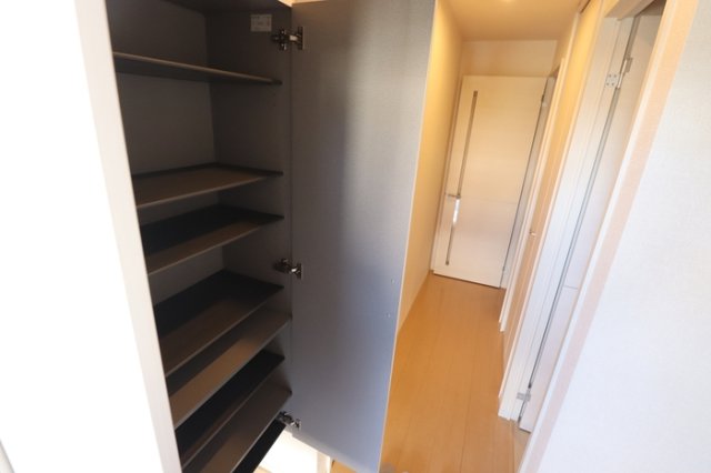 玄関　シューズボックスです