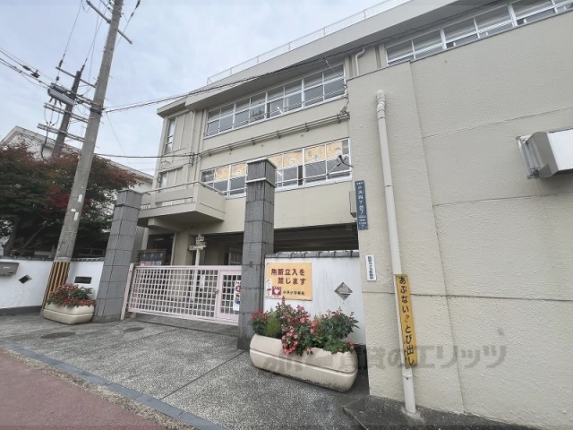 小学校　宝塚市立小浜小学校（小学校）まで2300m
