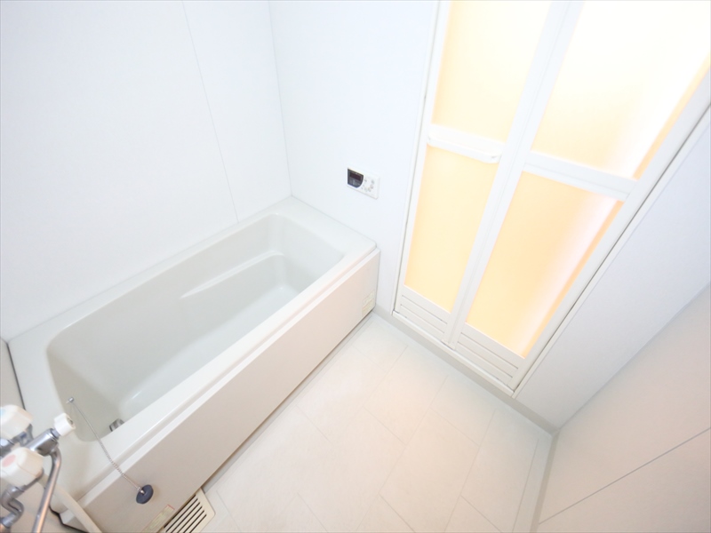 バス・シャワールーム　バスルーム