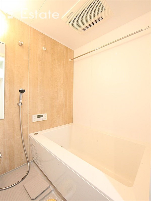 バス・シャワールーム　バスルーム