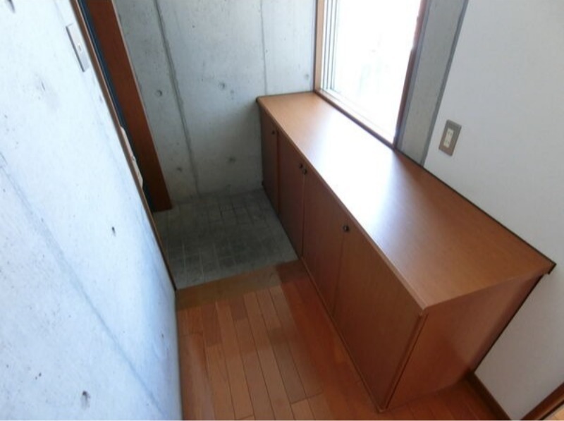 玄関　図面と現状に相違がある場合には現状を優先