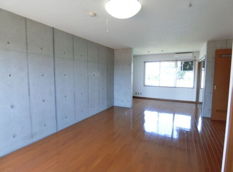 居室・リビング　図面と現状に相違がある場合には現状を優先