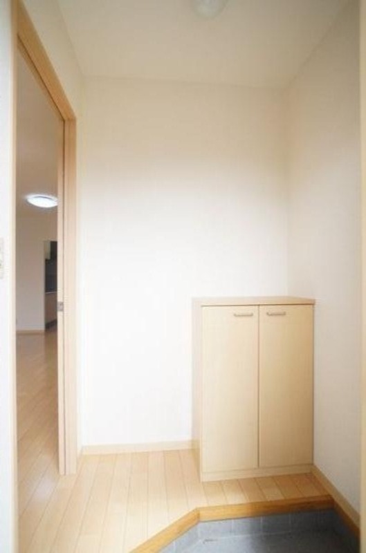 玄関　図面と現状に相違がある場合には現状を優先