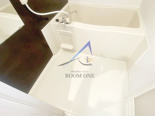 バス・シャワールーム　お風呂です。