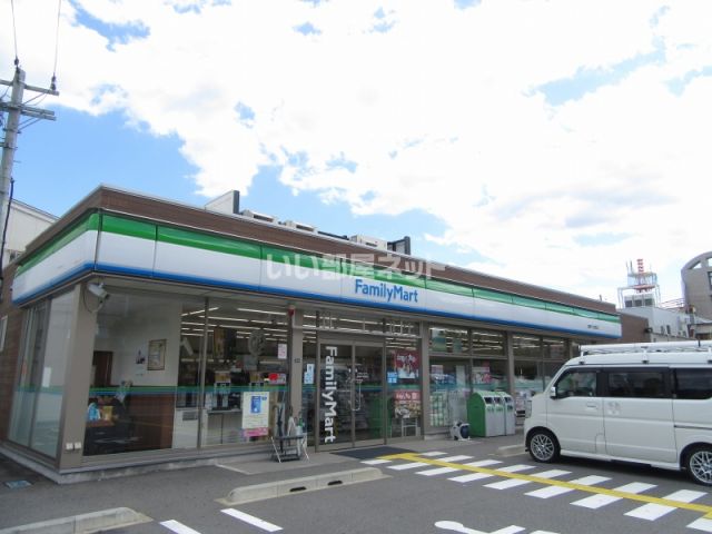 コンビニ　ファミリーマート 豊岡千代田町店（コンビニ）まで639m