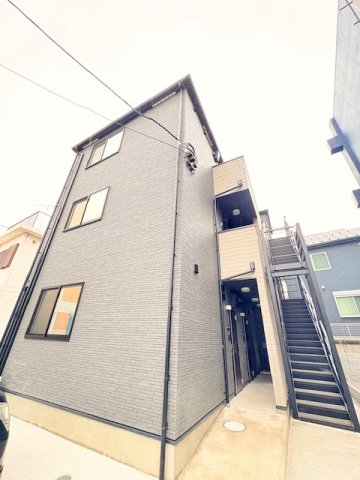 建物外観　すっきりとしたオシャレな外観です。