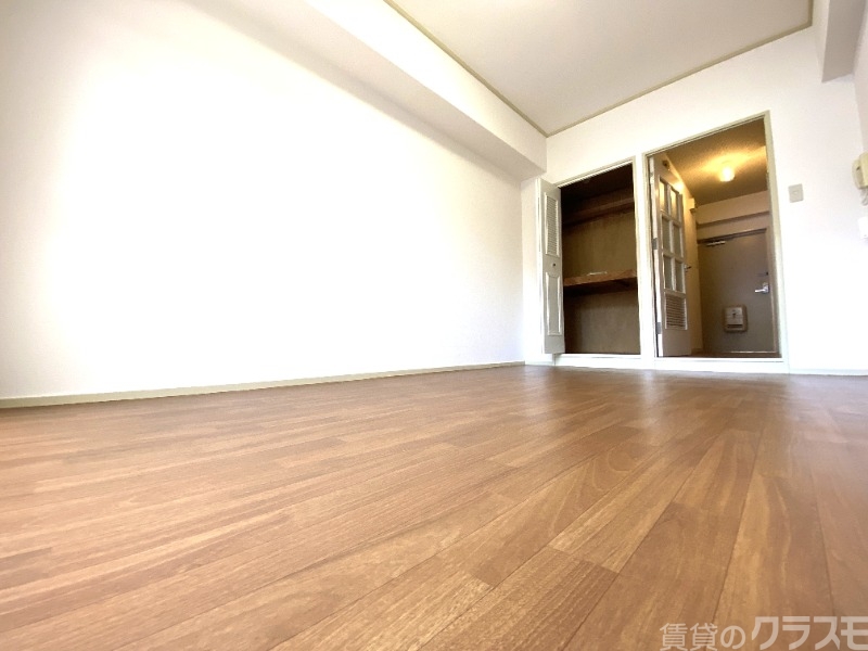 その他設備　白を基調にした明るいお部屋です。