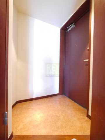 玄関　フォルトゥナ春日安藤坂 （参考画像）