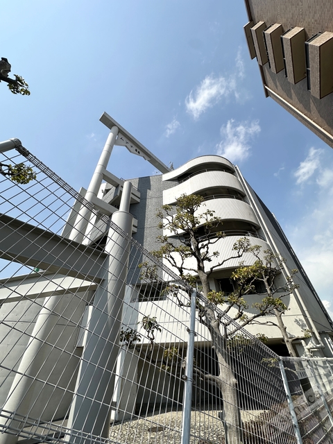 建物外観　デザイン賞を受賞しているオシャレな建物ですす♪♪